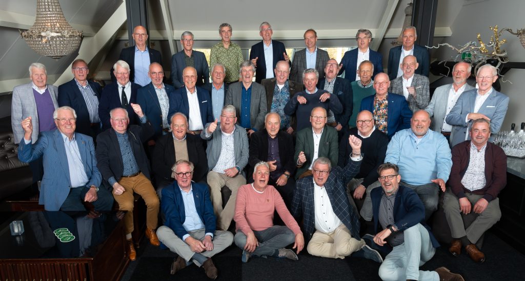 Leden Sociëteit Intimus sluiten soosseizoen 2021 / 2022 af